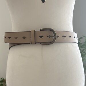 Frye Neutral Tan Leather Belt with Antique Brass Buckle